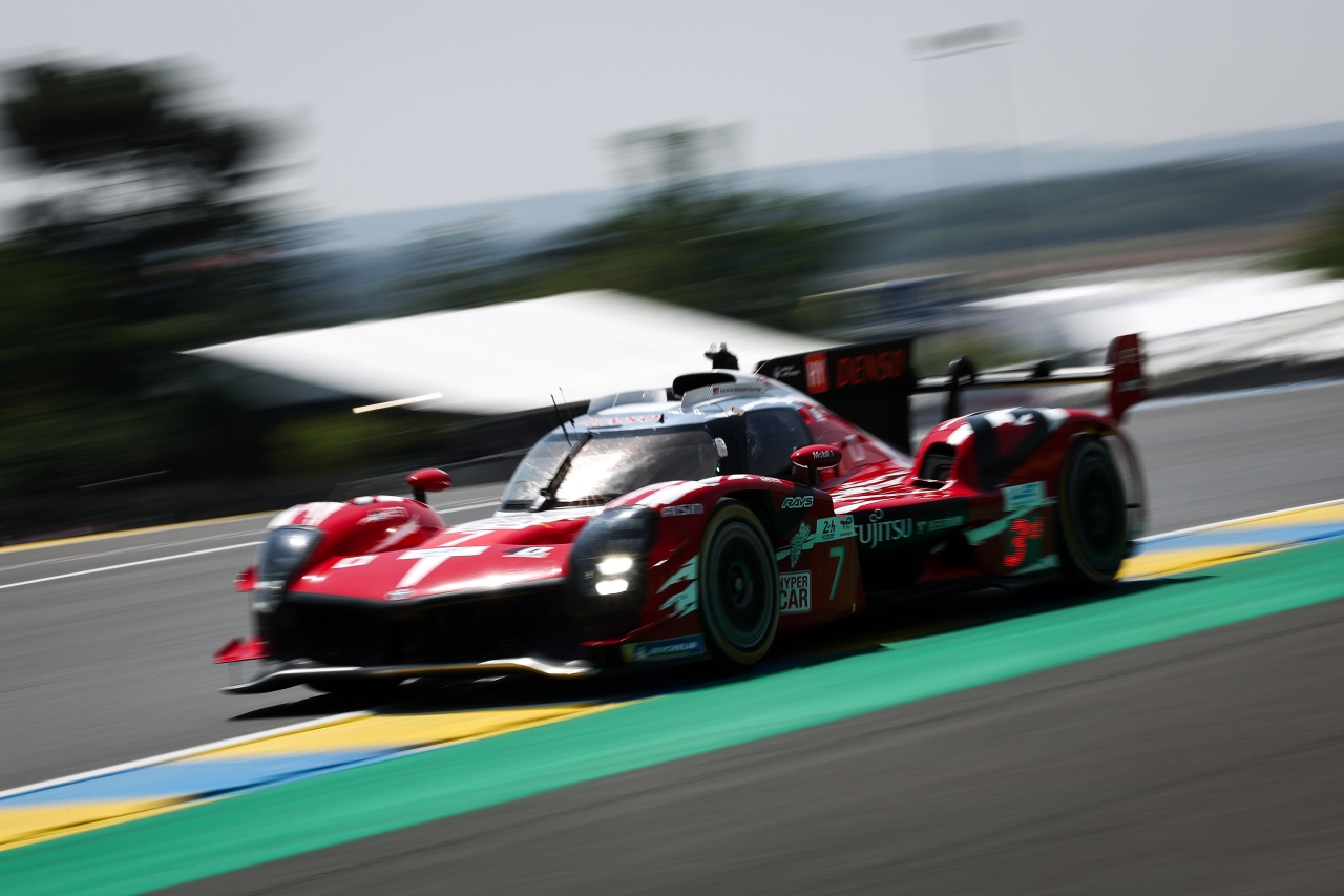 24 hodin Le Mans: TOYOTA GAZOO Racing skončila v Le Mans šestá