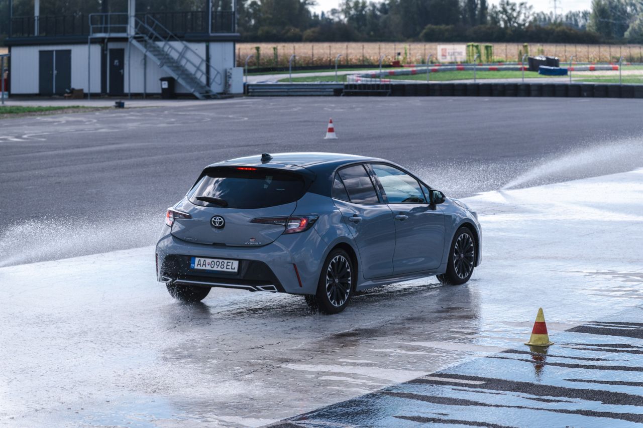 Celkový počet dopravných nehôd mierne stúpol, nehodovosť mladých však dlhodobo klesá