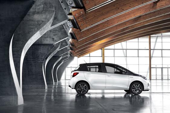Yaris 2016