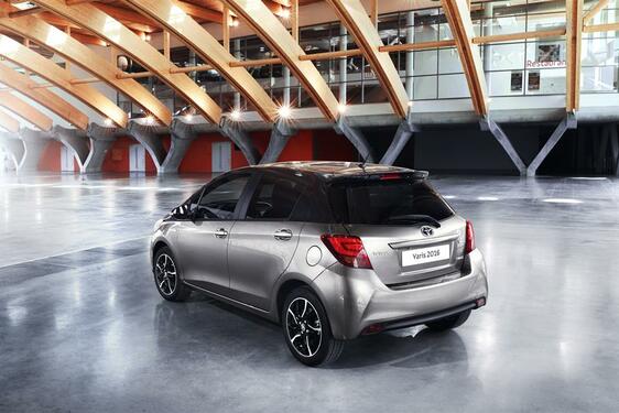 Yaris 2016