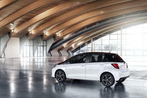 Yaris 2016