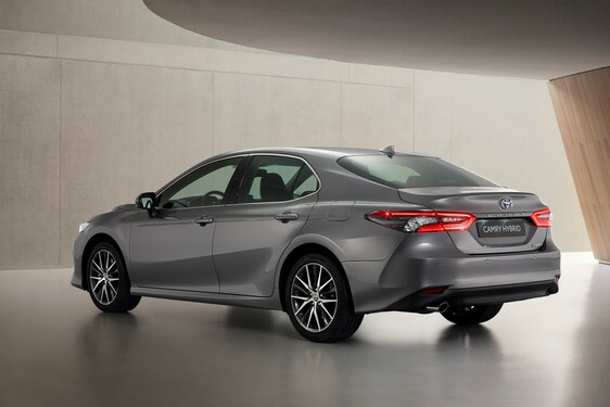 Camry 2021