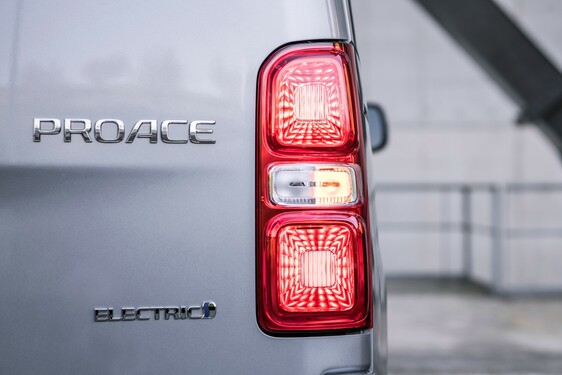 PROACE Electric 2021