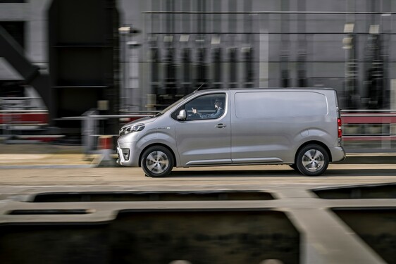 PROACE Electric 2021