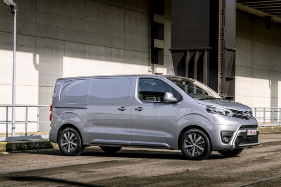 PROACE Electric 2021