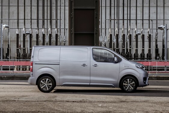 PROACE Electric 2021