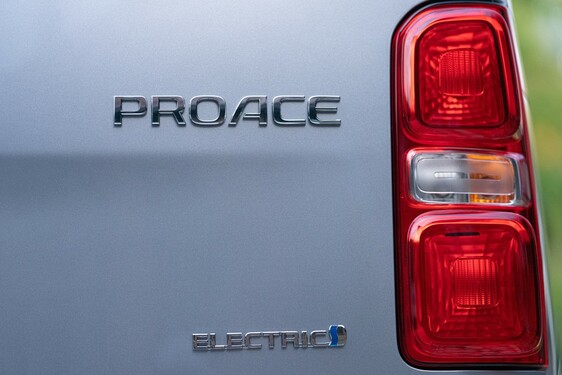 PROACE Electric 2021