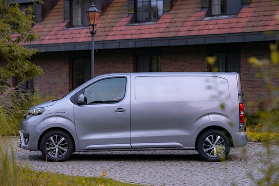 PROACE Electric 2021