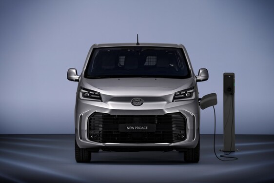 PROACE Electric 2023