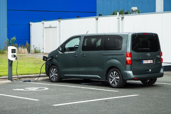 PROACE VERSO Electric 2024