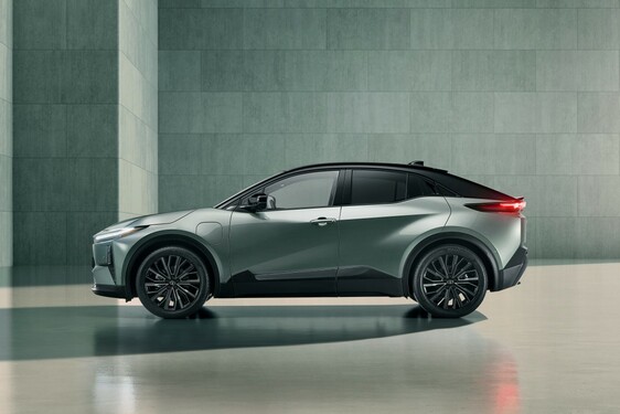 C-HR+ 2025