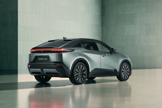 C-HR+ 2025