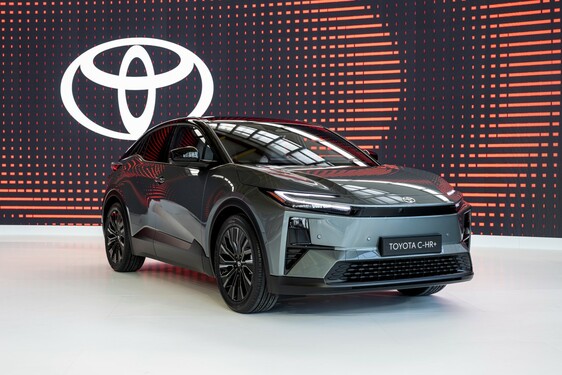 C-HR+ 2025