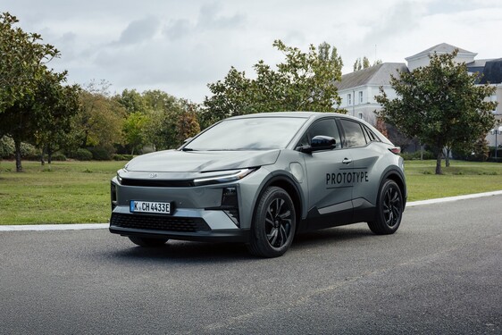 C-HR+ 2025