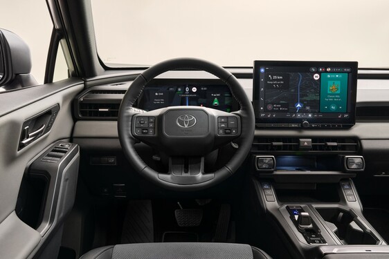 RAV4 PHEV 2026