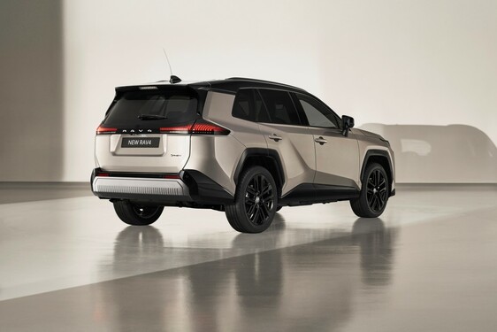 RAV4 PHEV 2026