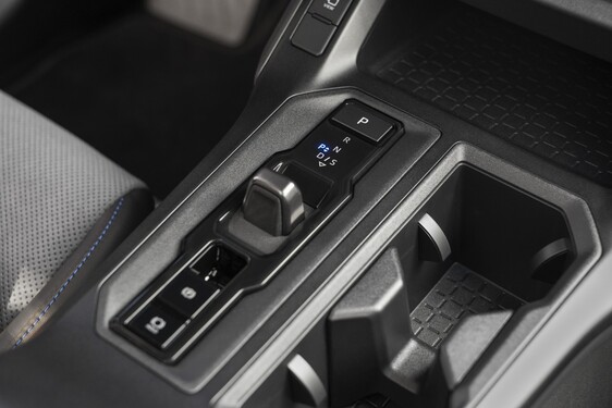RAV4 PHEV 2026