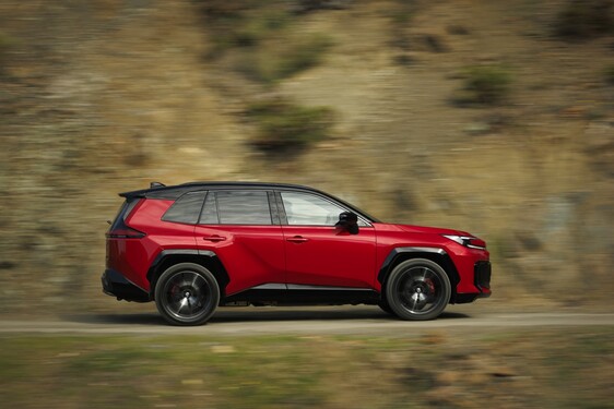 RAV4 PHEV GR SPORT 2026