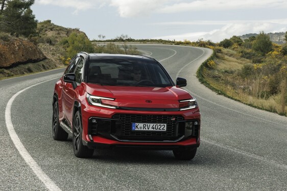 RAV4 PHEV GR SPORT 2026