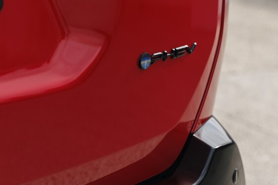 RAV4 PHEV GR SPORT 2026