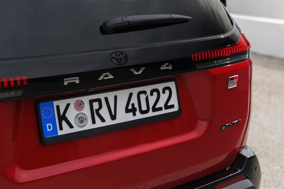 RAV4 PHEV GR SPORT 2026