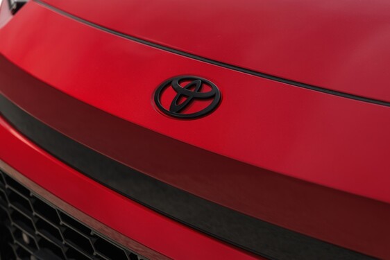 RAV4 PHEV GR SPORT 2026