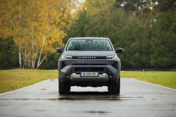 Hilux BEV 2026