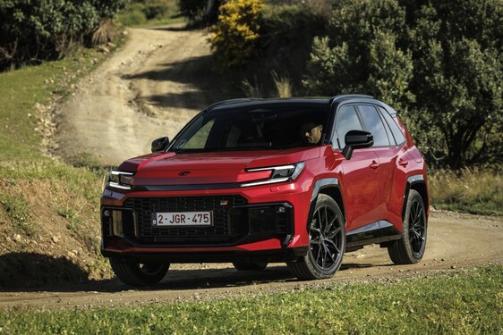 RAV4 GR SPORT 2026