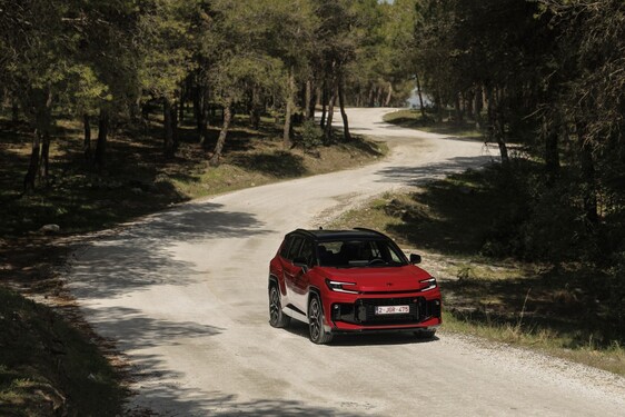 RAV4 GR SPORT 2026