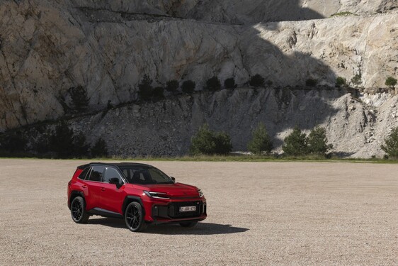 RAV4 GR SPORT 2026