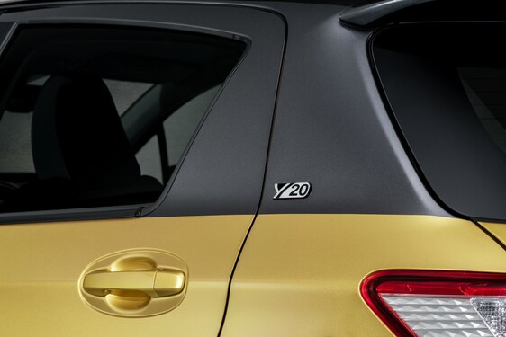Yaris Y20