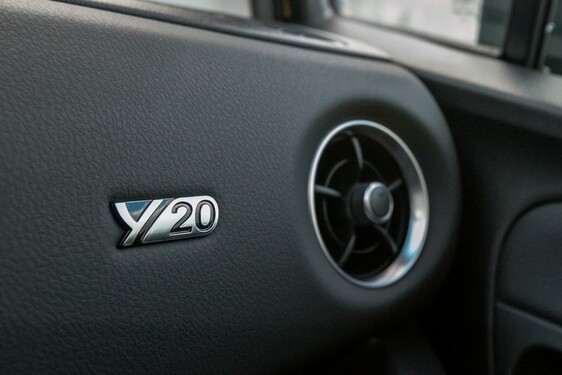 Yaris Y20