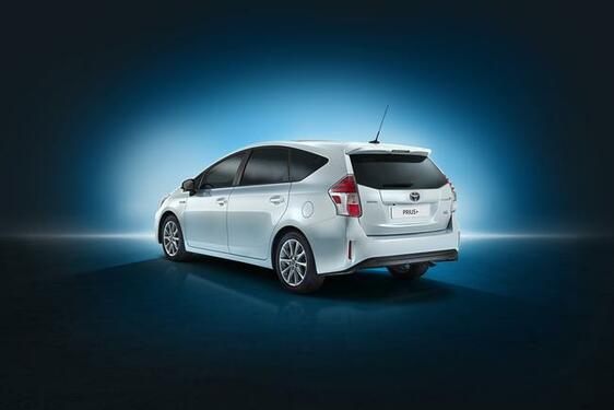 Prius+ 2015
